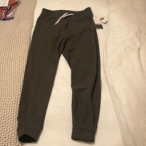Vuori grey joggers men’s